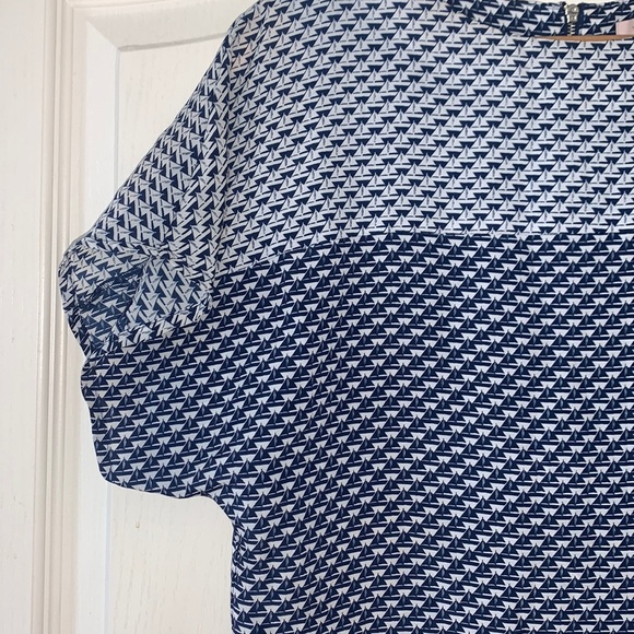 Forever 21 flowey tshirt-dress with back zipper - Picture 3 of 5